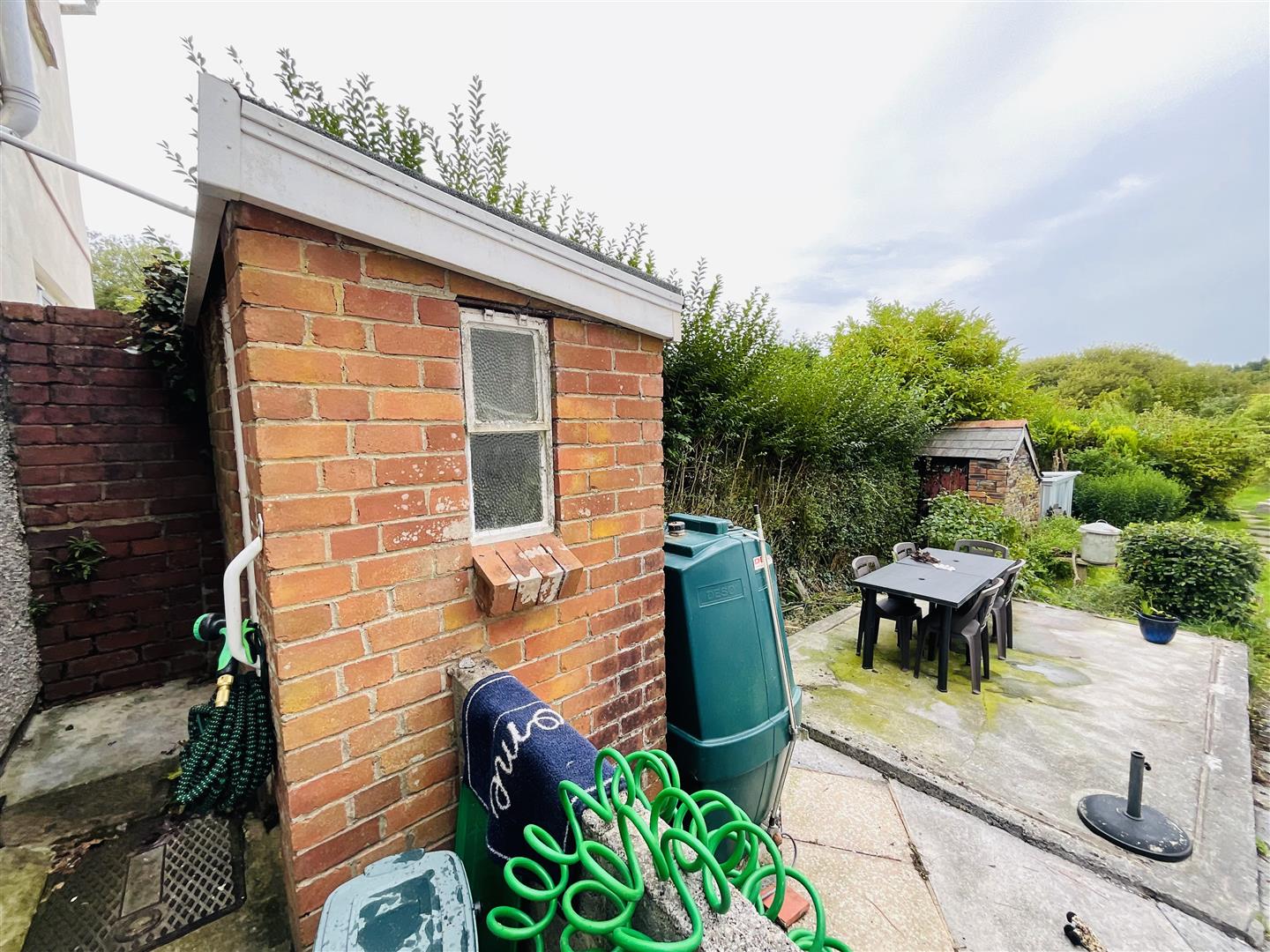 Llannon Road, Upper Tumble, Llanelli, Carms, SA14 6BW Property for